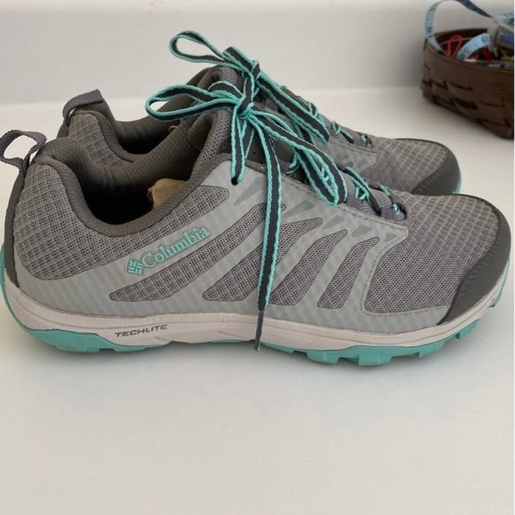 Columbia Shoes - Columbia Prescott Point Grey Teal Green Low Cut Hiking Trail Shoes Ladies Sz 7.5